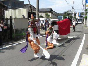 若宮祭渡御　三面獅子舞