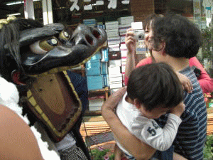 例祭渡御　三面獅子舞