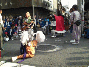 例祭渡御　三面獅子舞