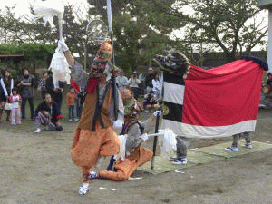 例祭御旅所　三面獅子舞